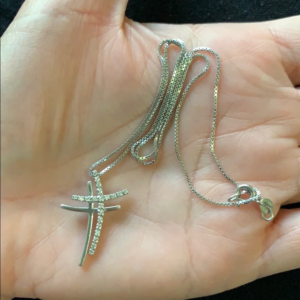Sterling silver cross necklace